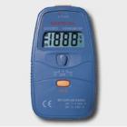 分 辨 率：1℃,1℉;攝 氏 度：-50～-40℃±6℃，-39～-20℃±5℃;-19～0℃±3℃，0～500℃±0.75%;501～750℃±1%
華 氏 度:：-58～-4℉±7℉，-3～-32℉±4℉;32～932℉±2℉，933～1382℉±1℉.

