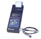 采用了磁性和渦流兩種測厚方法，可無損地測量磁性金屬基體( 如鋼、鐵、合金和硬磁性鋼等 )上非磁性覆蓋層的厚度(如鋁、鉻、銅、琺瑯、橡膠、油漆等)及非磁性金屬基體(如銅、鋁、鋅、錫等)上非導電覆蓋層的厚度(如:琺瑯、橡膠、油漆、塑料等)。