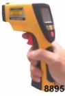 溫度:  -40℃ ~ +816℃;℃/℉切換功能;距離目標(biāo)比12:1;可針對不同物體調(diào)整發(fā)射率使得測量溫度更為準確;調(diào)整發(fā)射率：0.3~1.0;非接觸式帶鐳射指標(biāo)測量.

