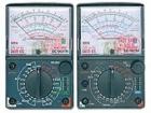 DE-960TR  指針式萬用表 .拉力指針擺動,大型明亮刻度,弧型設(shè)計,機(jī)架方便閱讀.DCV:0.1V/0.5V/2.5V/10V/50V/250V/1000V. ACV
 :10V/50V/250V/1000V. DCA:50uA/2.5mA/25mA/250mA/10A