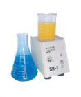 SK-1 快速混勻器,快速混勻器實現(xiàn)窗口的溶液快速混勻，混勻速度可調(diào)。最高速度:3000r/min.工作面直徑:? 130mm



