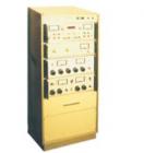 SB861型精密交直流電源 由YS106B型單相程控工頻功率電源，YJ85型高穩(wěn)定度直流穩(wěn)壓源，YJ86型高穩(wěn)定度直流穩(wěn)流源和機(jī)柜組成組合抽屜式。