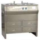 MP-2型雙盤三速金相試樣磨拋機(jī),機(jī)架整體和集污盤、罩、蓋等均采用不銹鋼板制成， 磨盤直徑：250mm.砂紙直徑：230mm.拋盤直徑：220mm.轉(zhuǎn)速：700/900/1400r/min.電動(dòng)機(jī)：AO280-4/6/8，0.2kW，380V,50Hz
   