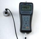  FIRST101 數(shù)字便攜式渦流導(dǎo)電儀,電導(dǎo)率測試范圍：0.5%IACS—110.0%IACS(0.28-64.0ms/m).分辯率：0.1%IACS.精度：±1% IACS.提離效應(yīng)：探頭補(bǔ)償0.004”(100μm),在制造過程中查驗(yàn)熱處理狀態(tài)，以及檢測服役條件下過熱損傷；檢測材料等級；檢測導(dǎo)體材料在生產(chǎn)和運(yùn)行狀態(tài)下的電導(dǎo)率；

