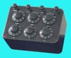 用途：

多值電阻器專(zhuān)供直流電路中作精密調(diào)節(jié)電阻之用，具有較低的殘余電阻，是工廠、學(xué)校和科研單位的電氣實(shí)驗(yàn)室的必備儀器。多值電阻也可作為溫度指示儀表及溫度指示調(diào)節(jié)儀表的檢驗(yàn)儀器。ZX21a是ZX21的改進(jìn)型，其步進(jìn)盤(pán)采用輕壓力開(kāi)關(guān)接觸電阻小、變差穩(wěn)定。


