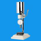 功 能：
　　LX-D 型邵氏硬度計(jì)可裝配在本公司配套生產(chǎn)的LD邵氏硬度計(jì)支架上使用，可提高測(cè)試精度。
