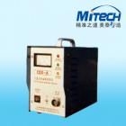 詳細(xì)信息
 CEX－A交直流磁粉探傷儀采用進(jìn)口可控元件和高集成電路，使設(shè)備具有體積小、重量輕、用途廣、攜帶方便、操作簡(jiǎn)單等特點(diǎn)。多功能通用主機(jī)可任意選配A.D.O三種探頭；可利用外加磁場(chǎng)磁化法對(duì)大型壓力容器、管道、球罐、鋼結(jié)構(gòu)、機(jī)械零配件分段局部探傷；交直流兩用；對(duì)要求近表面（表面以下）、表面較粗糙、不去除涂覆層的工件可利用直流探傷。本設(shè)備特別適用野外、流動(dòng)、現(xiàn)場(chǎng)探傷退磁使用。
