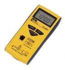 產(chǎn)品特點(diǎn)
 
? 真有效值測量
? 測量精度：3 1/2位
? 自動/手動量程
? 體積：125mm×60mm×24mm，手機(jī)大小
? 重量：110g
? 過載保護(hù)：測電壓：600V（AC/DC）、測電阻：450V（AC/DC）
? 機(jī)身內(nèi)置表筆
