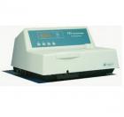 熒光分析法具有高靈敏度、高選擇性特點，是痕量分析領(lǐng)域重要方法。F93熒光分光光度計光源使用高亮長壽LED，信噪比、穩(wěn)定性高，熒光值超寬動態(tài)范圍，用戶可使用或選擇更改出廠配置365nm波長激發(fā)濾光片。適用于生物體試料的臨床分析、天然藥物分析、藥品質(zhì)控及藥物代謝研究、生物體內(nèi)微量物質(zhì)測定、大氣污染食品污染及環(huán)境衛(wèi)生檢測、用吸光光度法無法測定的痕量組分分析。 

