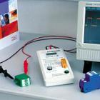 產(chǎn)品描述 

ISOLAB防雷器老化測試儀,是用于絕緣電阻和防雷器性能測試的儀表。

使用選擇開關(guān)調(diào)整待檢測模塊的類型，插入防雷模塊，自動進行測量程序。

可顯示壓敏電阻在1mA或3mA下壓敏電阻的讀數(shù)。通過對照公差范圍表，查看防雷模塊是否老化，如果測試值超出公差范圍，或者超出產(chǎn)品出廠值的10%，則該防雷器需要予以更換。

對于非OBO產(chǎn)品則將防雷模塊置于引線之間，使用選擇開關(guān)調(diào)整到檢測模塊類型，則可檢測出壓敏電壓值，并知道該防雷模塊是否老化。